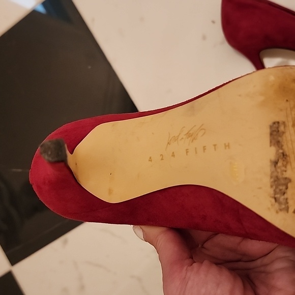 424 Fifth Lord & Taylor Suede High Heels - Picture 5 of 9
